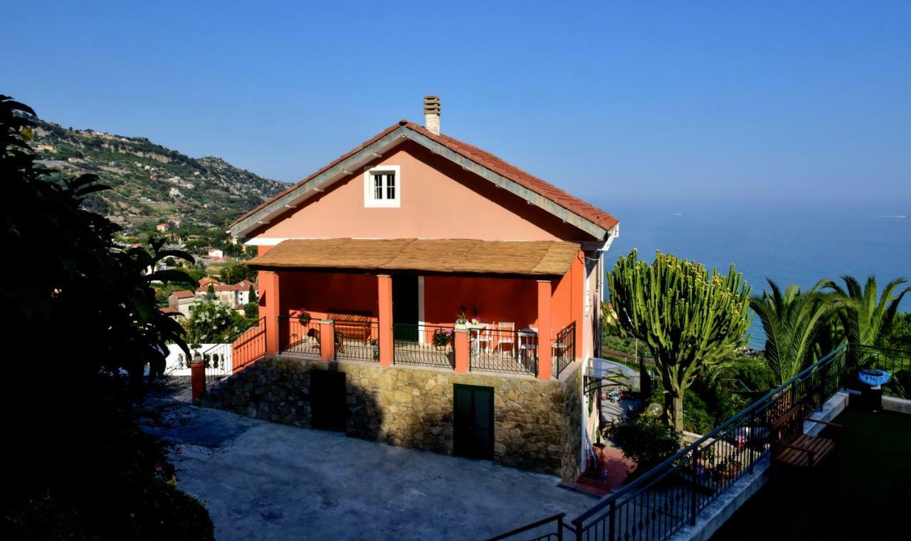 Un Mare Di Fiori Alloggio per agriturismo
