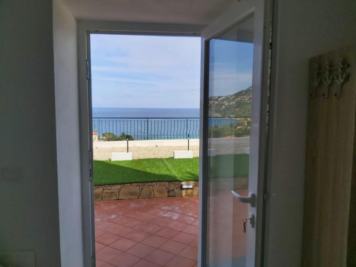 Un Mare Di Fiori Agroturismo Ventimiglia