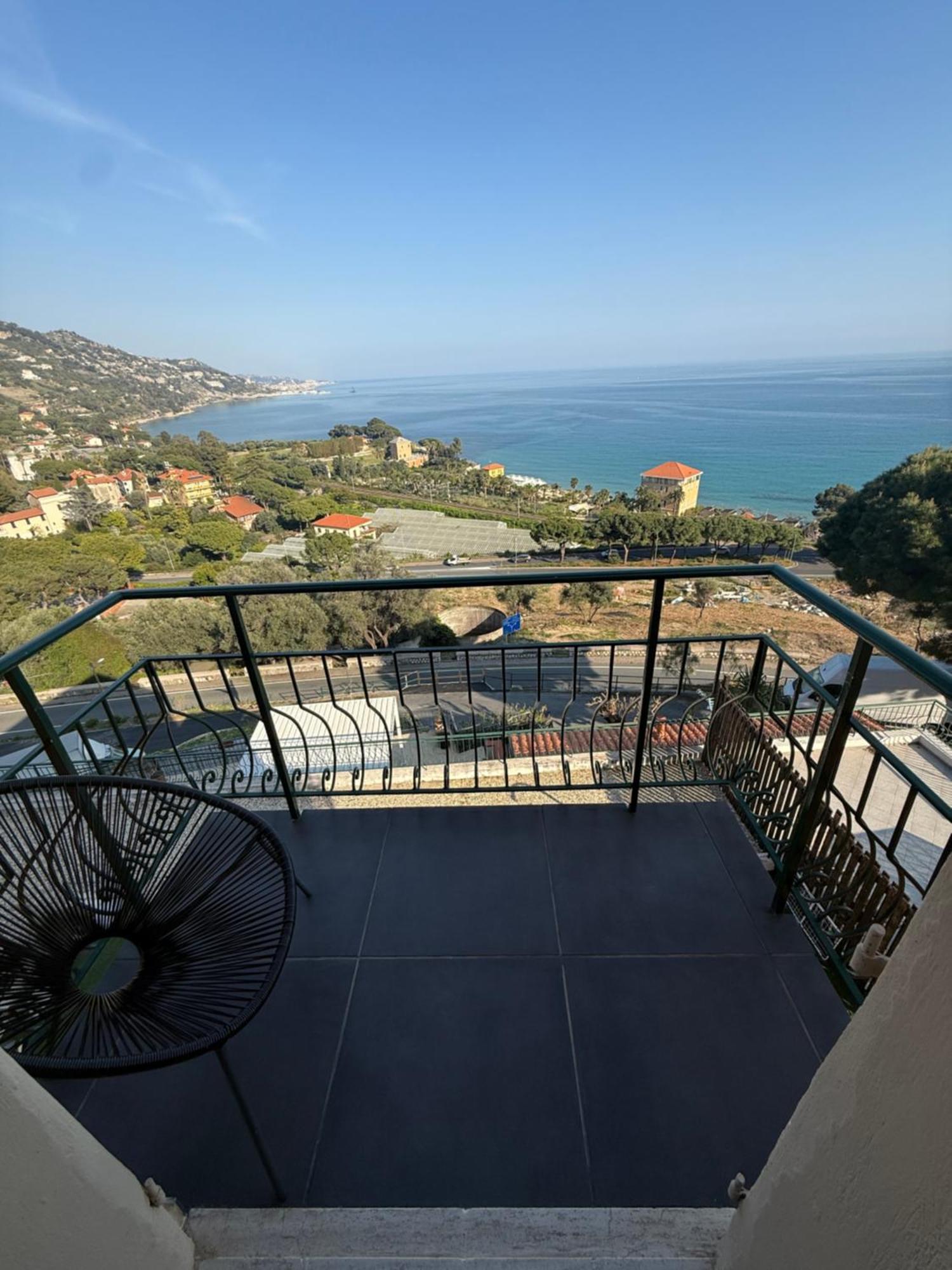Un Mare Di Fiori Ventimiglia